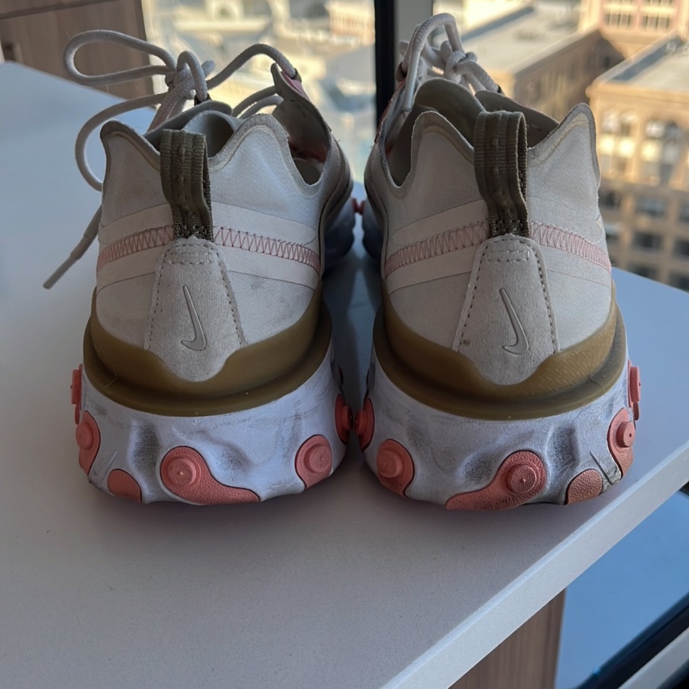 Nike Reacts - Picture 3 of 5